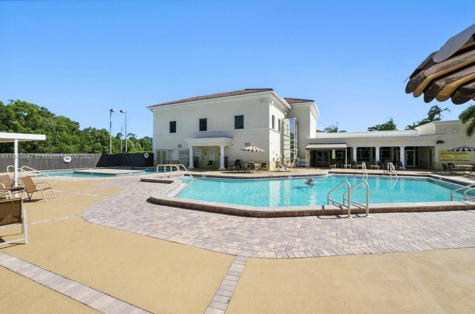 Small Image of 61 SOMERSET C #61, West Palm Beach Number 25