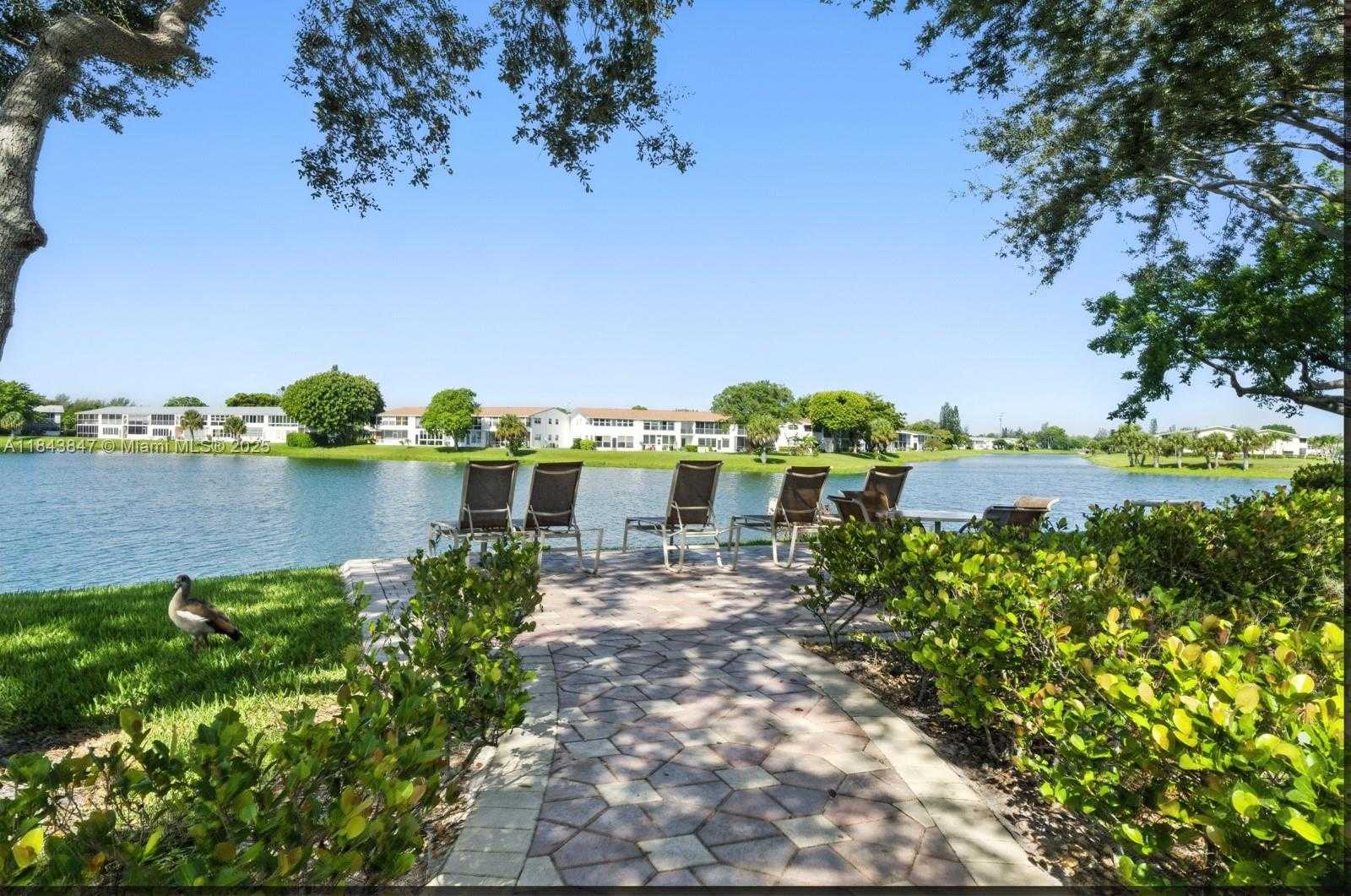 Small Image of 61 SOMERSET C #61, West Palm Beach Number 27