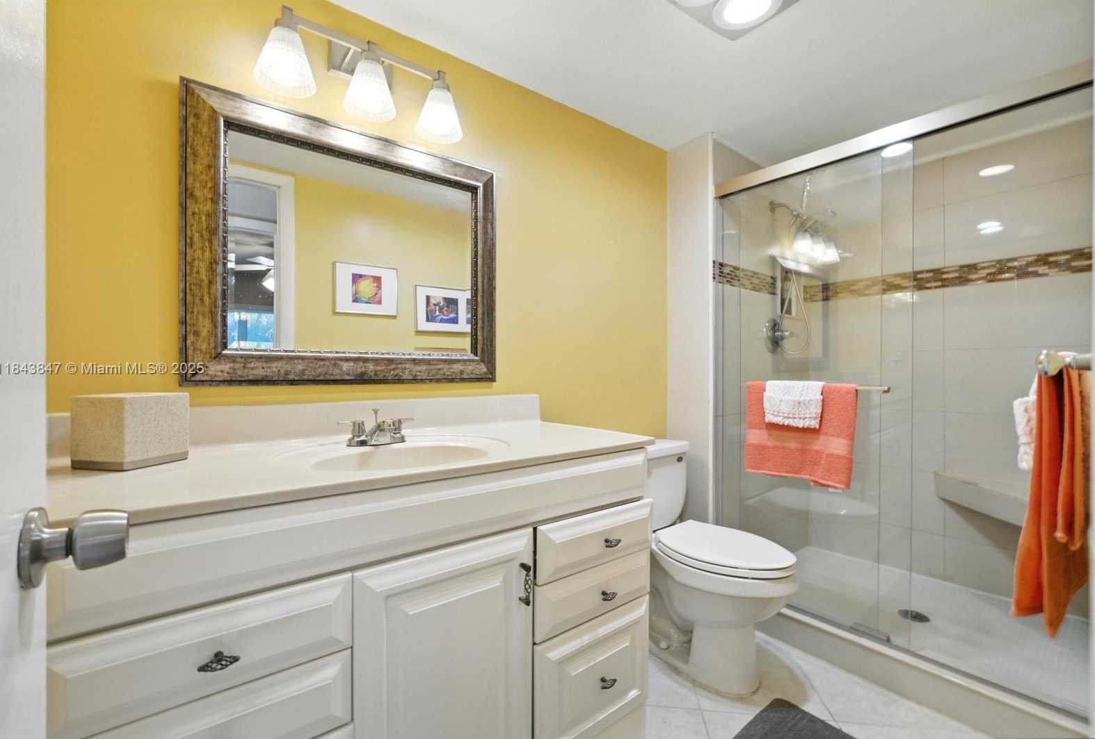 Small Image of 61 SOMERSET C #61, West Palm Beach Number 4