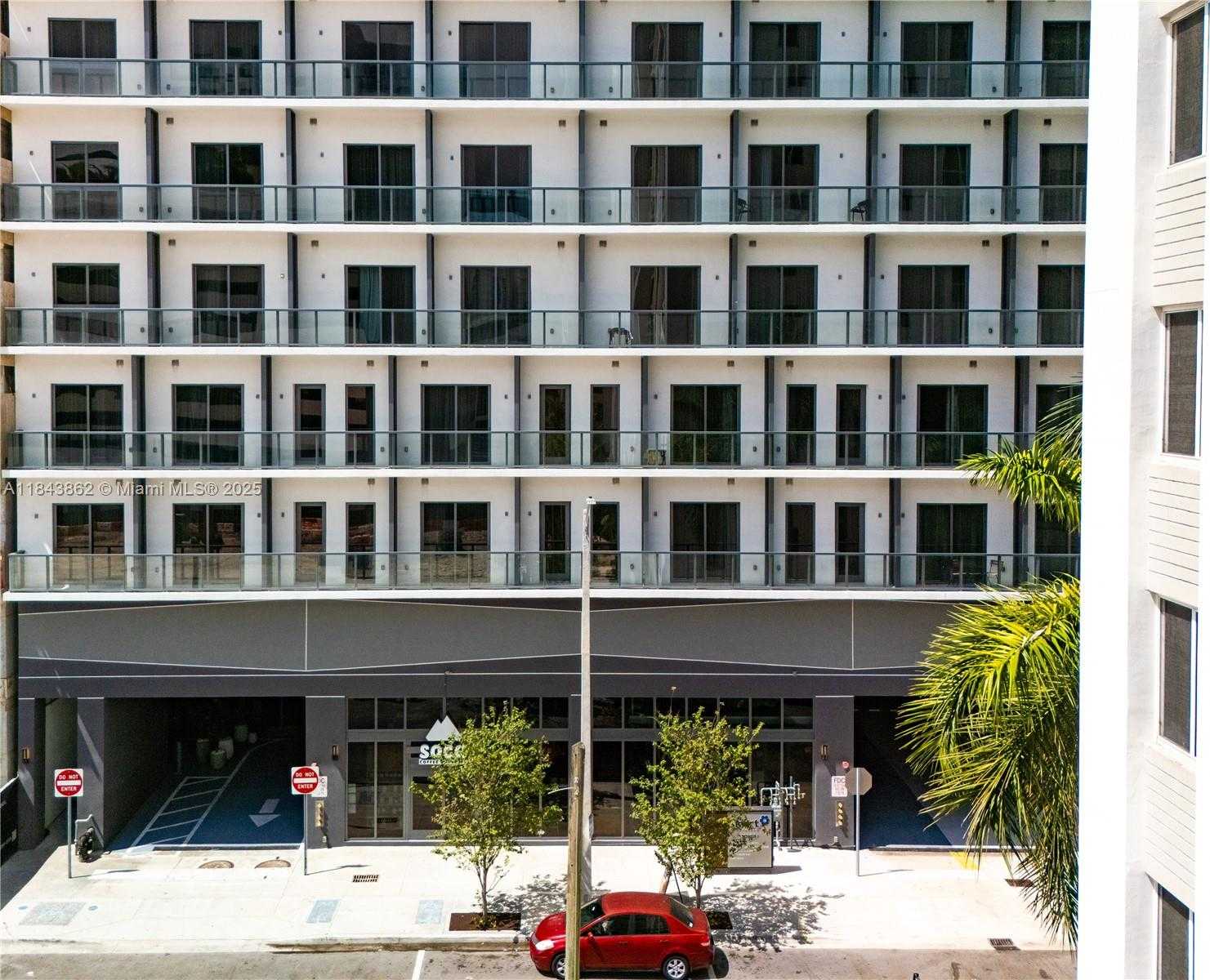 Small Image of 229 SOUTH WEST 9TH #2, Miami Number 26