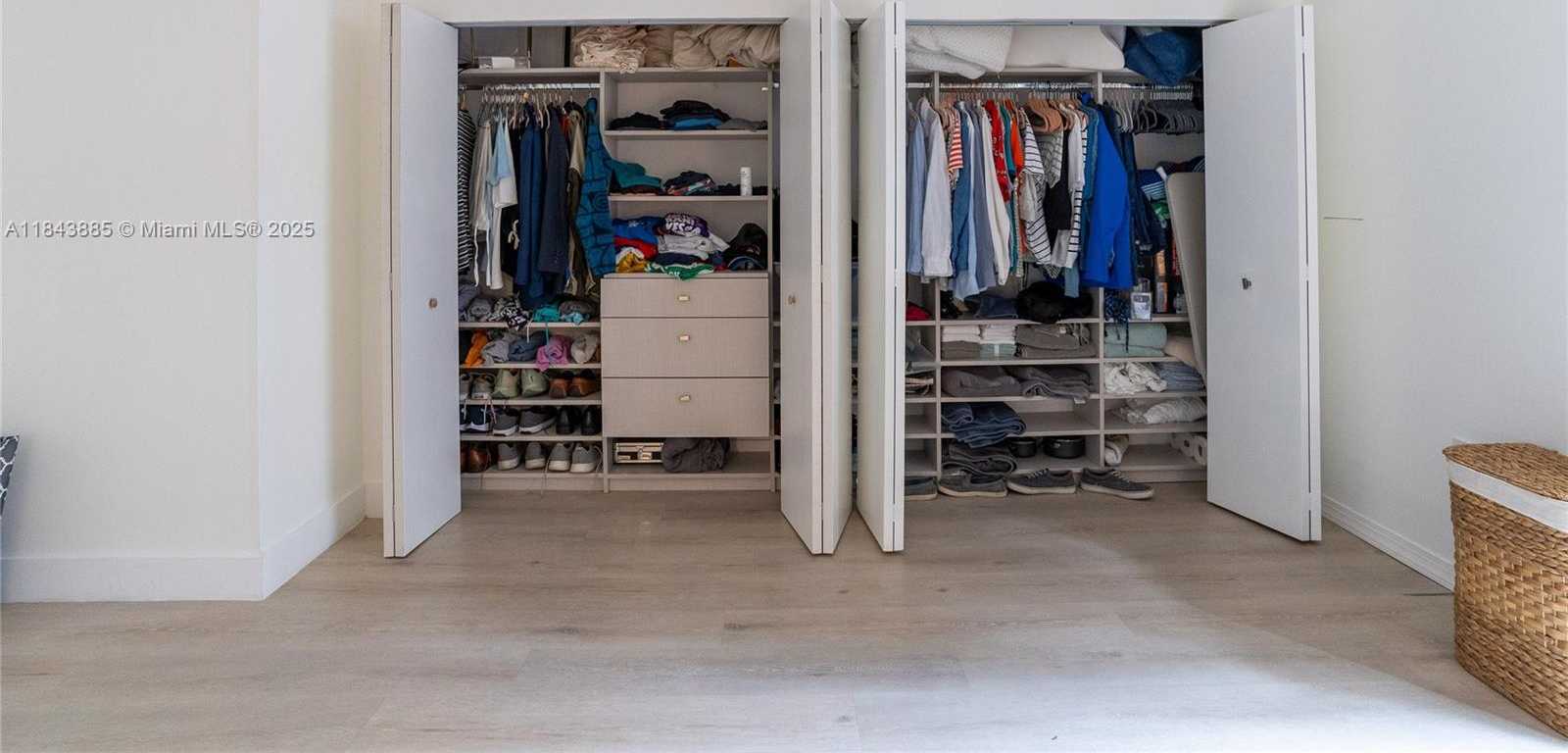 Small Image of 540 BRICKELL KEY DR #202, Miami Number 44