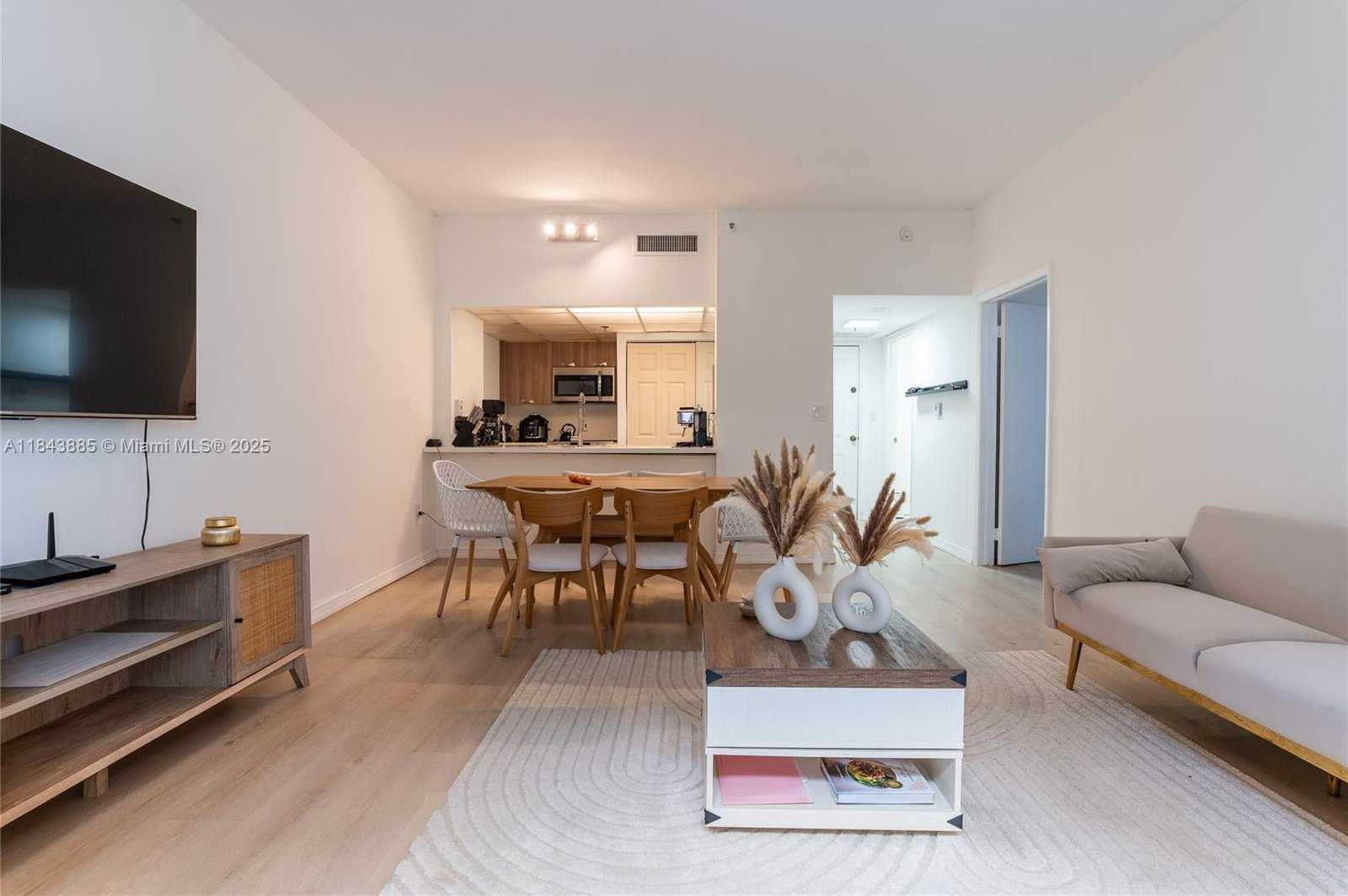 Small Image of 540 BRICKELL KEY DR #202, Miami Number 47