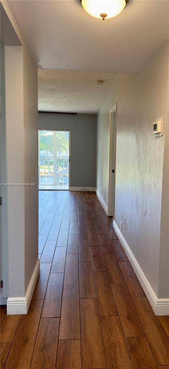 Small Image of 981 HILLCREST CT #208, Hollywood Number 12