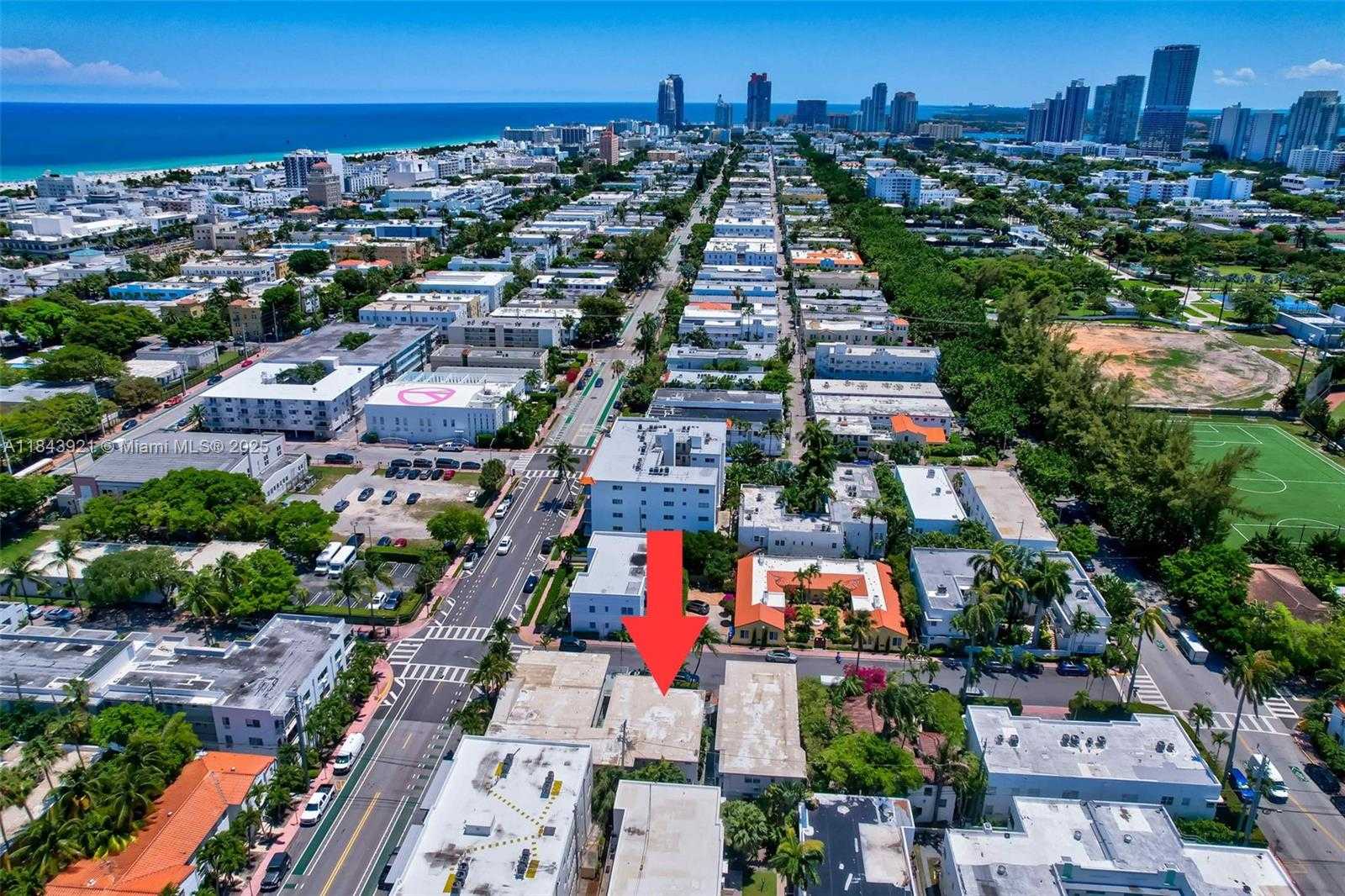 Small Image of 717 ESPANOLA WAY #210, Miami Beach Number 18