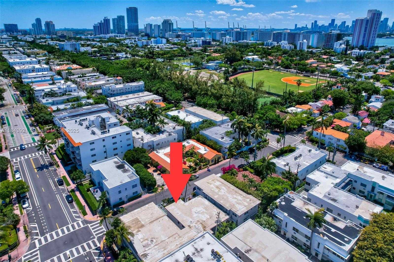 Small Image of 717 ESPANOLA WAY #210, Miami Beach Number 20