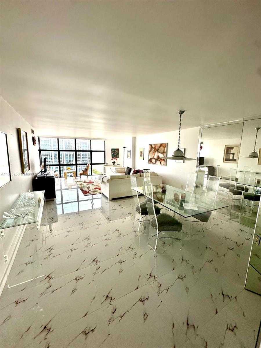 Small Image of 6423 COLLINS AVE #1709, Miami Beach Number 18