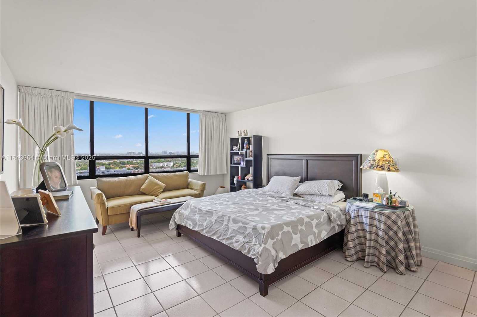 Small Image of 11113 BISCAYNE BLVD #1554, Miami Number 10
