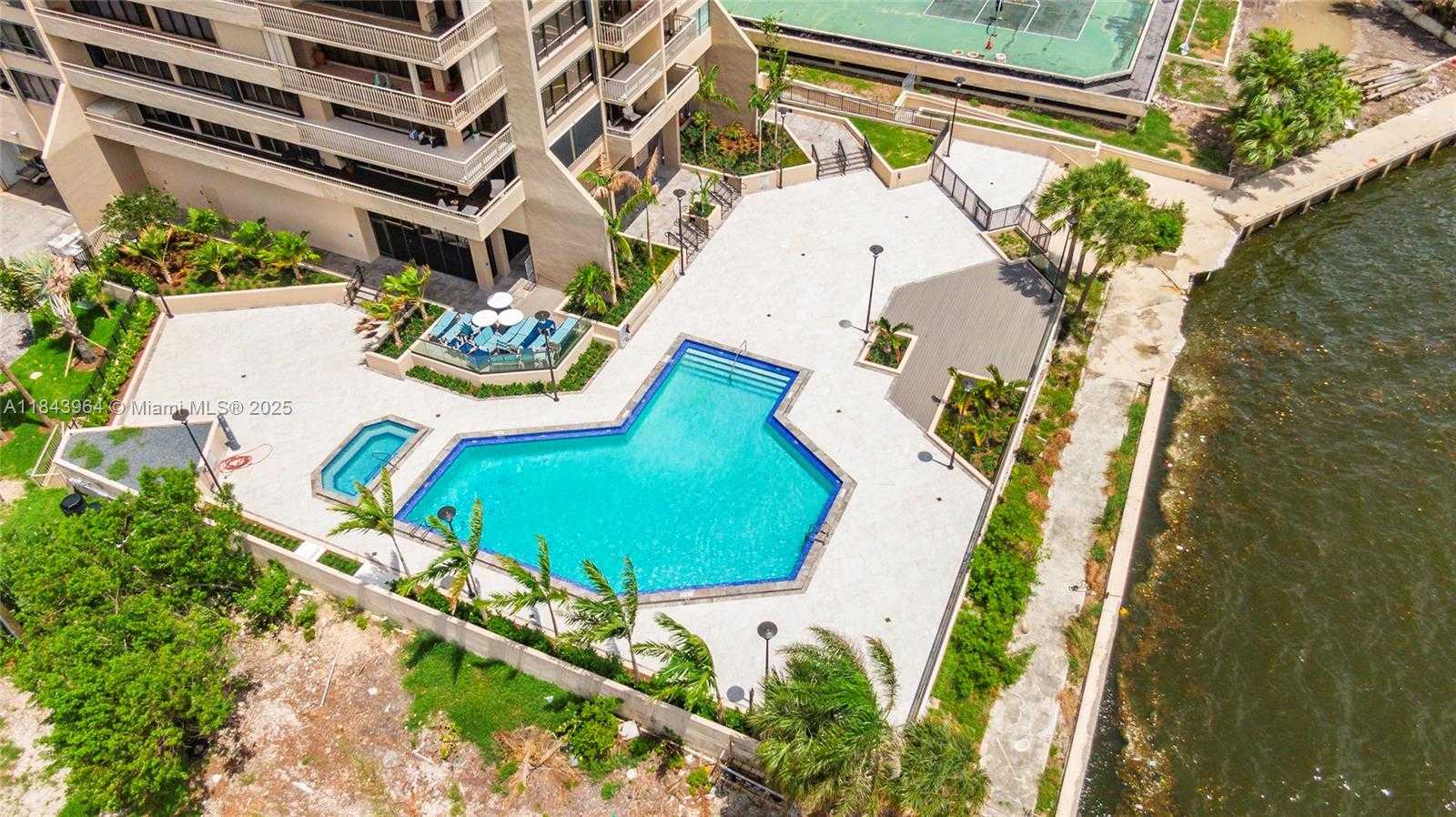 Small Image of 11113 BISCAYNE BLVD #1554, Miami Number 28