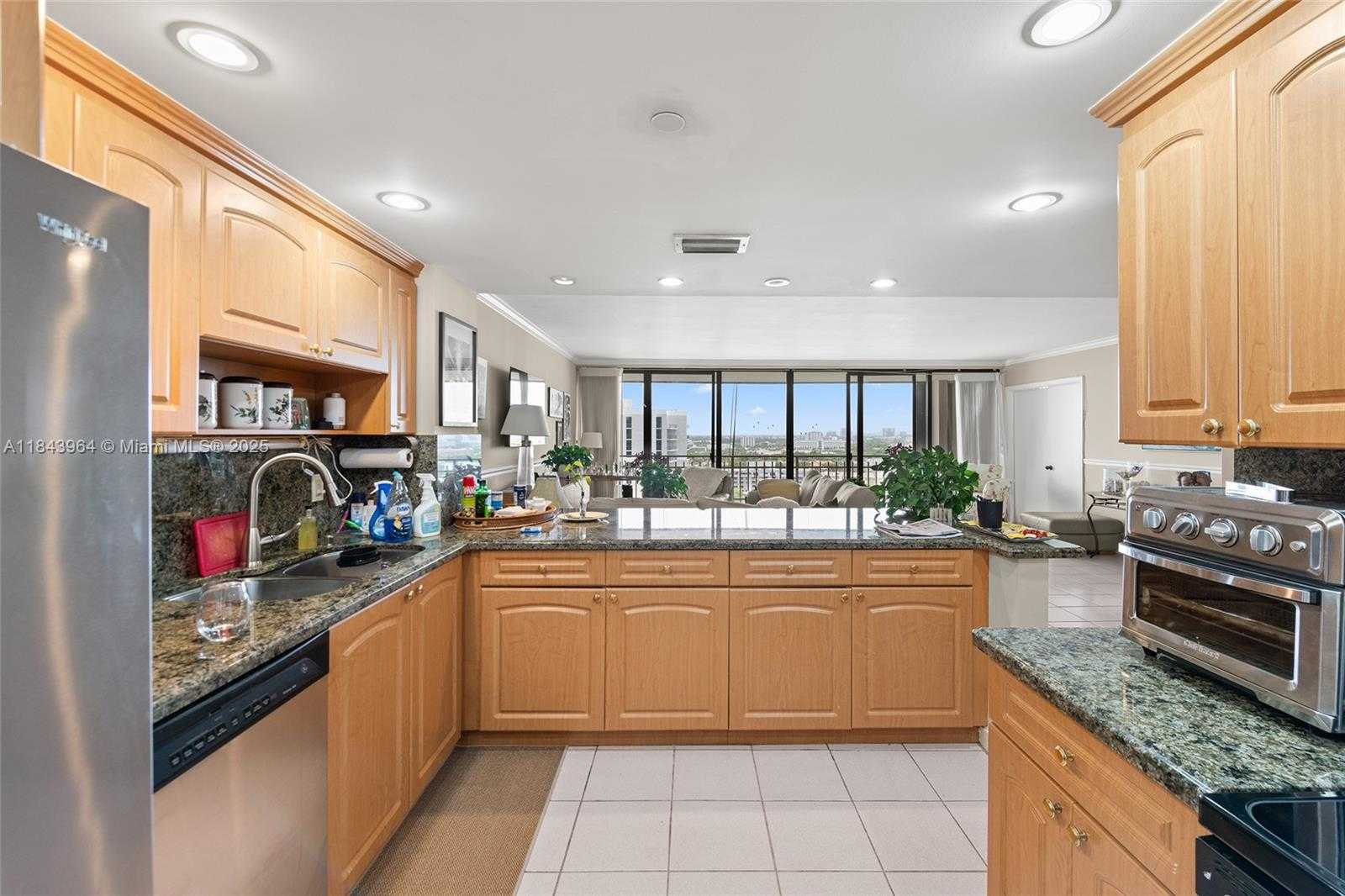 Small Image of 11113 BISCAYNE BLVD #1554, Miami Number 3