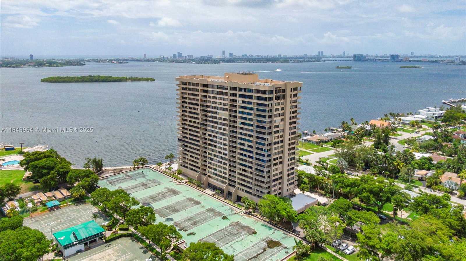 Small Image of 11113 BISCAYNE BLVD #1554, Miami Number 34