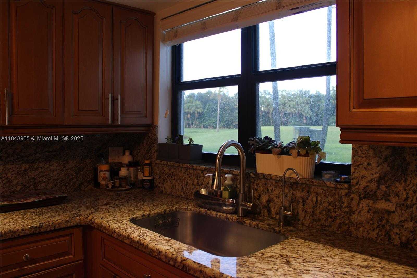 Small Image of 16051 BLATT BLVD #106, Weston Number 14