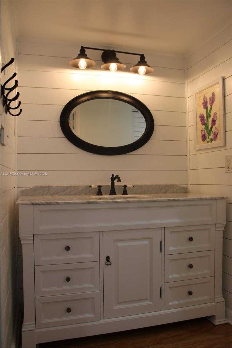 Small Image of 16051 BLATT BLVD #106, Weston Number 28