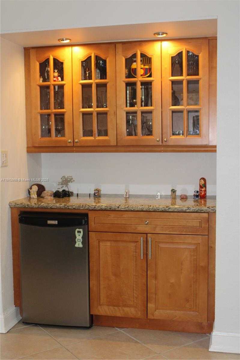 Small Image of 16051 BLATT BLVD #106, Weston Number 32