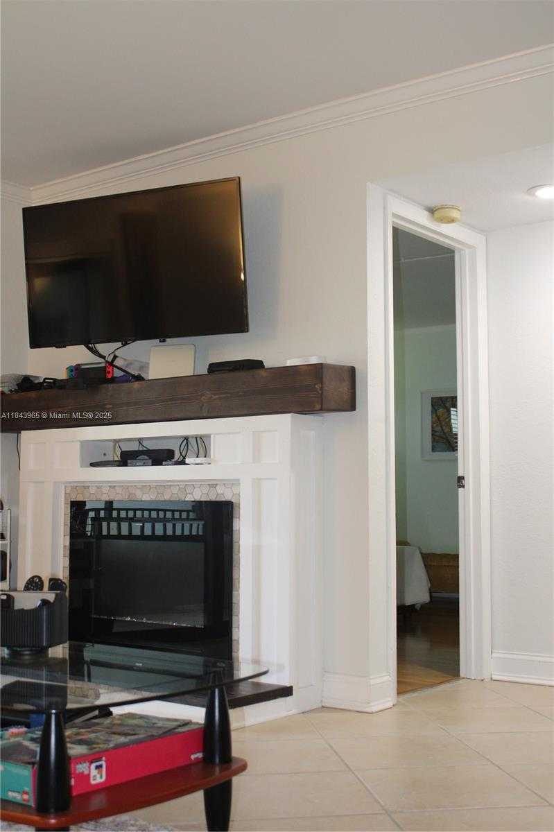 Small Image of 16051 BLATT BLVD #106, Weston Number 34