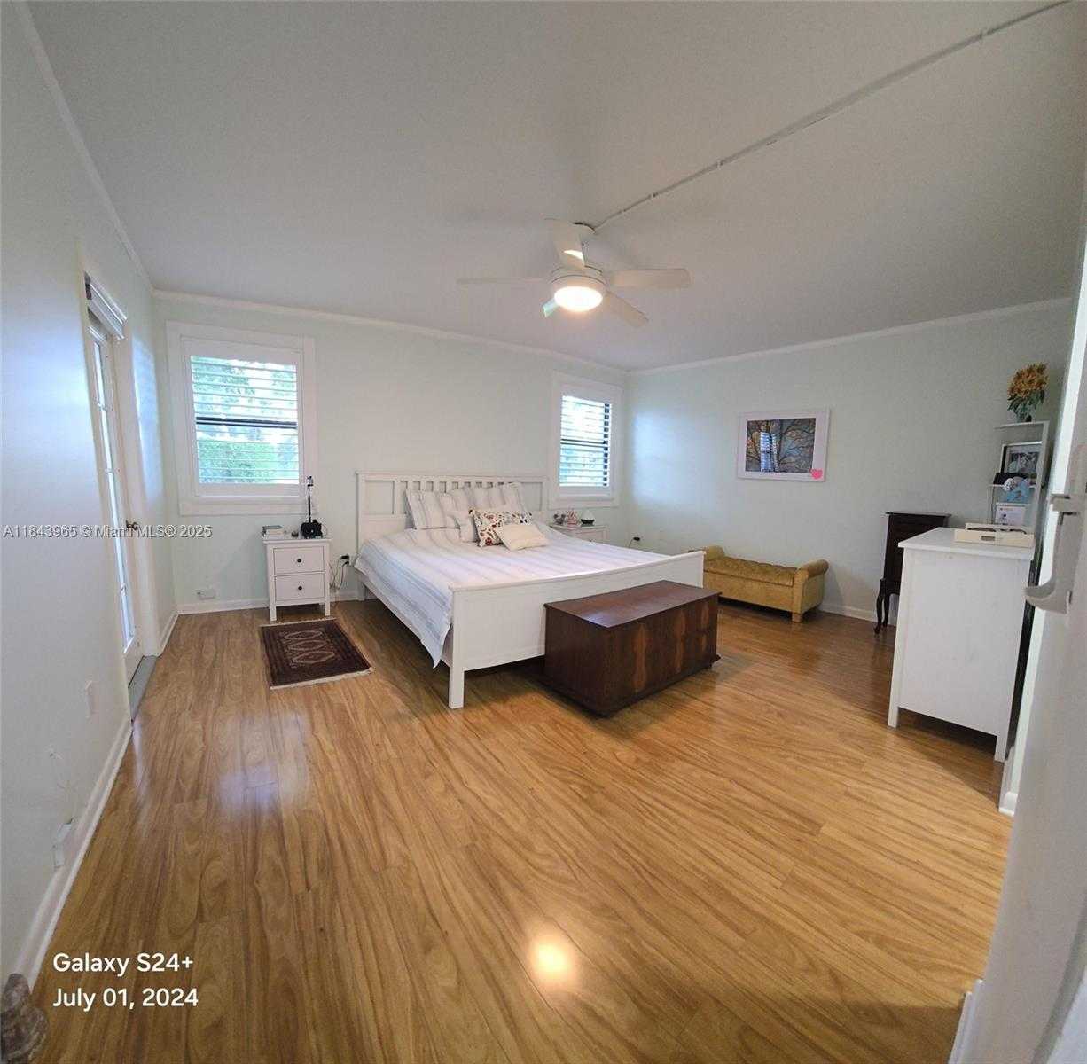 Small Image of 16051 BLATT BLVD #106, Weston Number 4