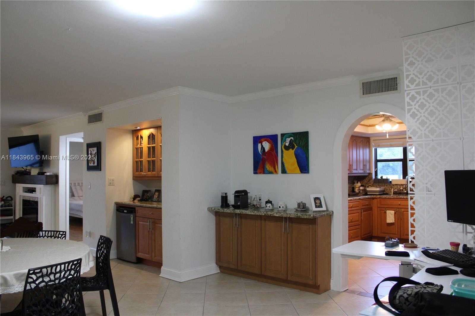 Small Image of 16051 BLATT BLVD #106, Weston Number 9