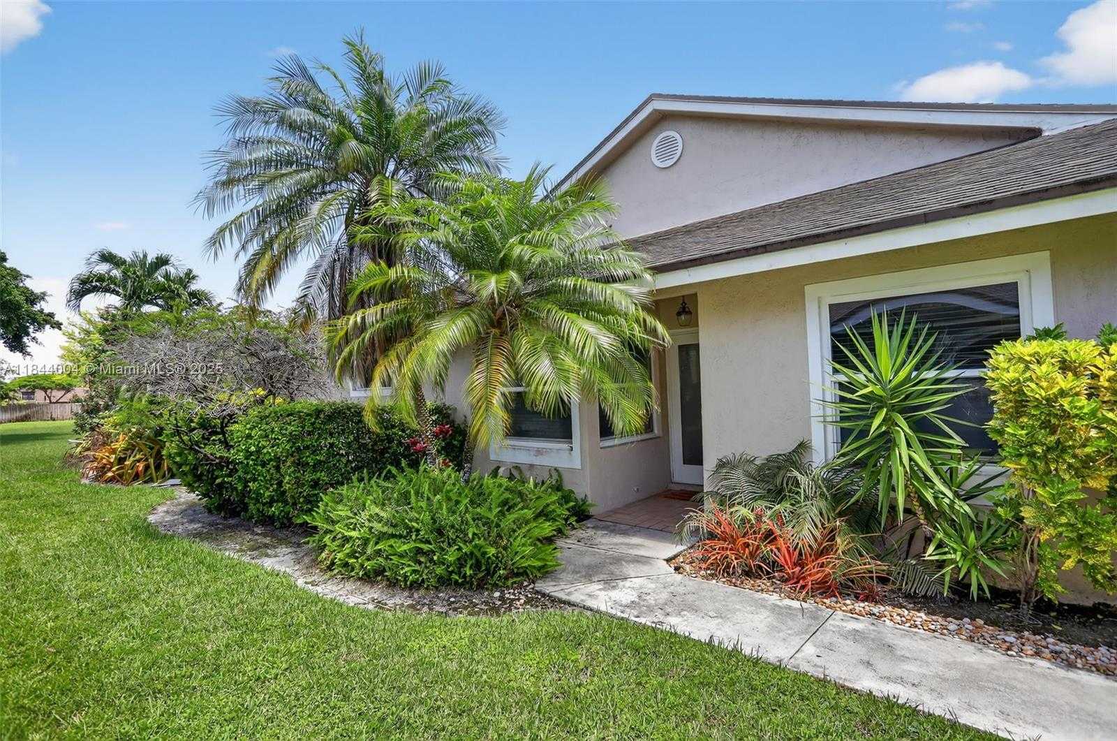 Small Image of 1245 NORTH WEST 52ND WAY, Deerfield Beach Number 3