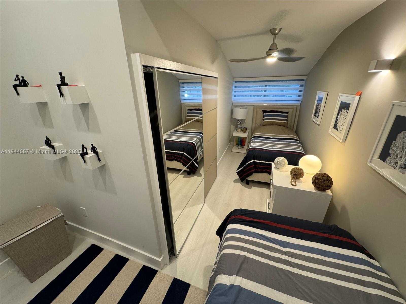 Small Image of 325 POINCIANA DR #905, Sunny Isles Beach Number 40