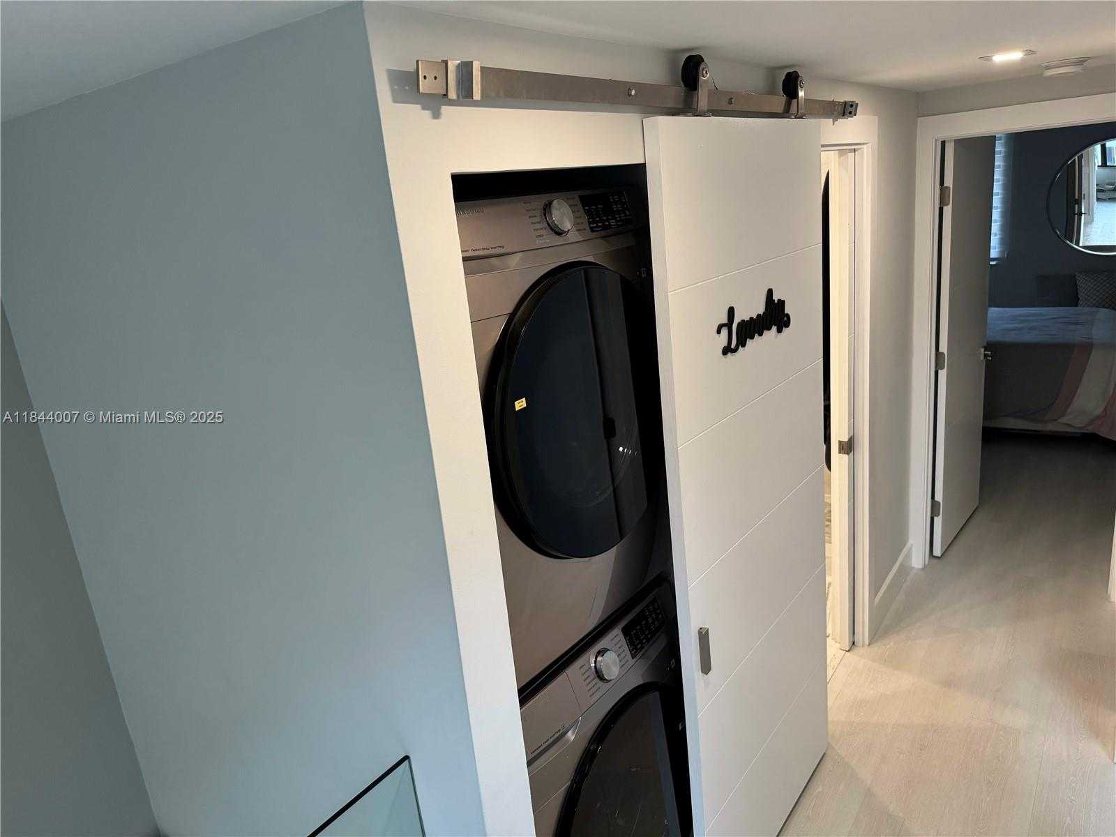 Small Image of 325 POINCIANA DR #905, Sunny Isles Beach Number 52
