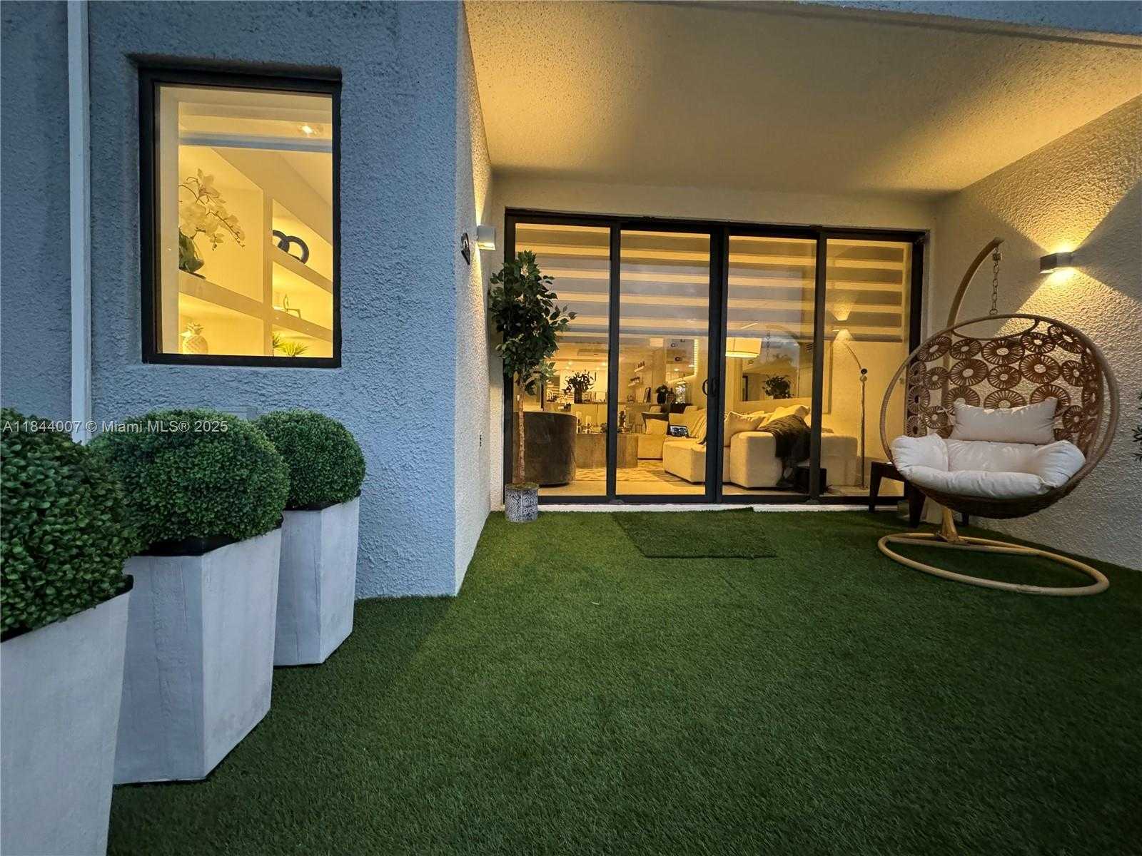 Small Image of 325 POINCIANA DR #905, Sunny Isles Beach Number 60