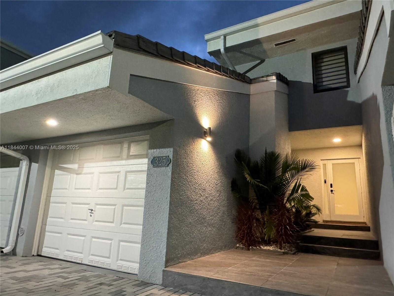 Small Image of 325 POINCIANA DR #905, Sunny Isles Beach Number 71