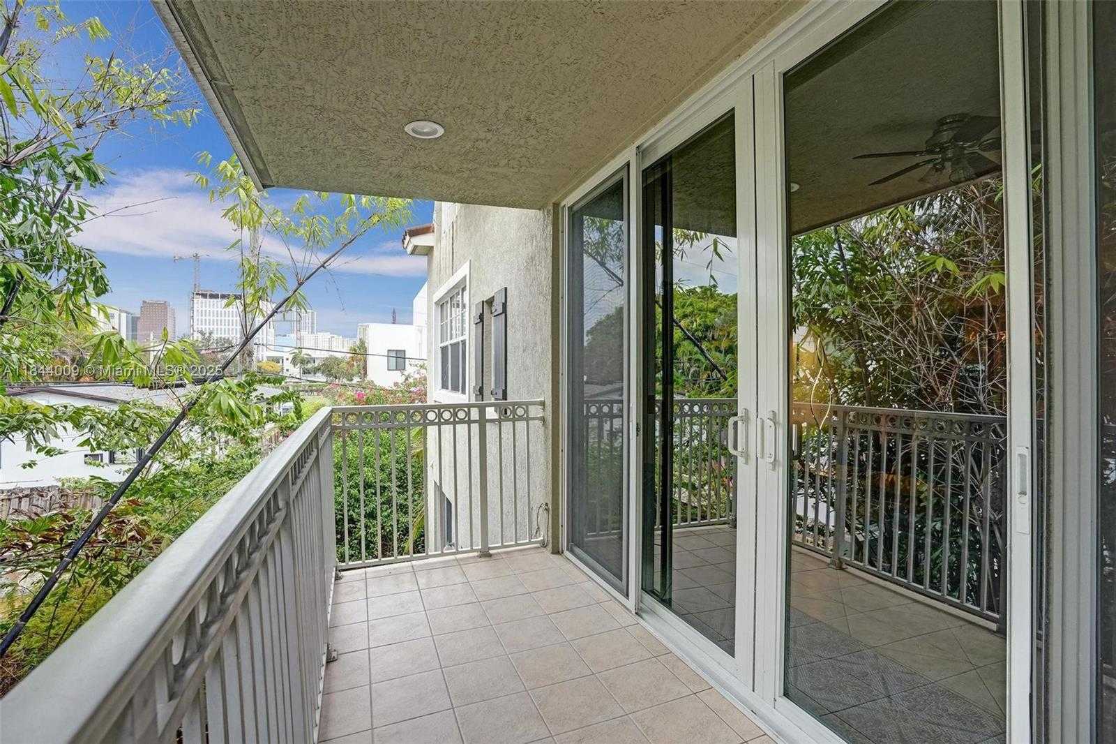 Small Image of 417 SOUTH EAST 13TH ST, Fort Lauderdale Number 30