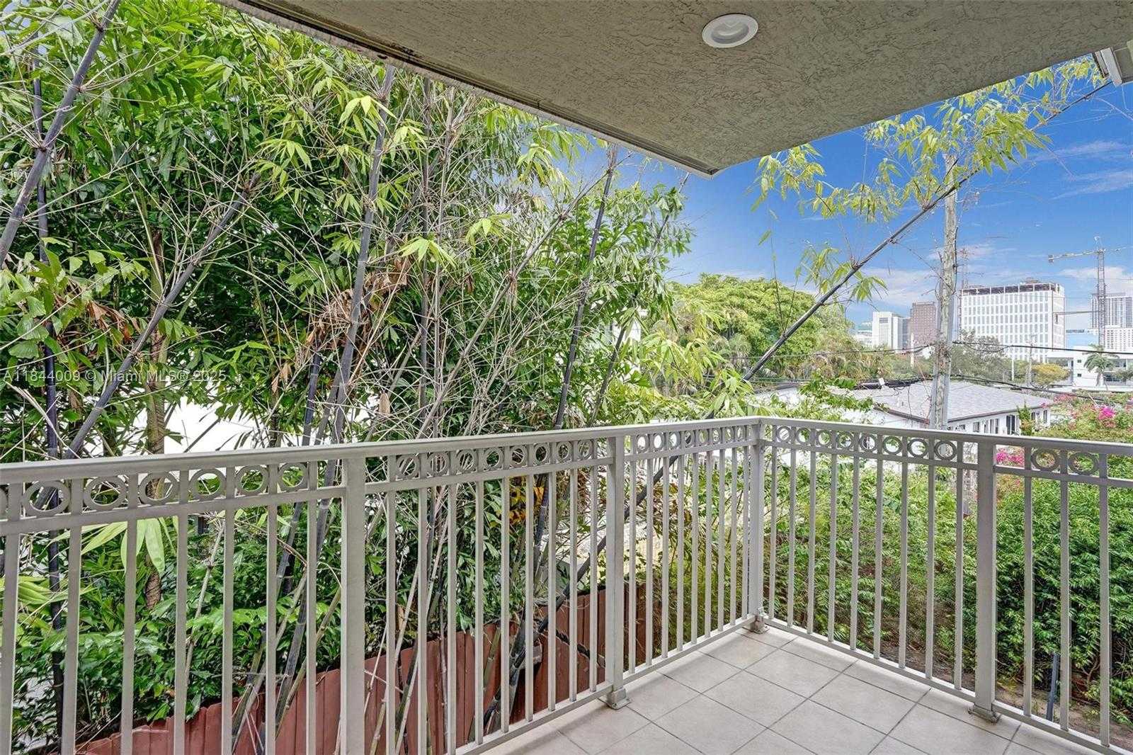 Small Image of 417 SOUTH EAST 13TH ST, Fort Lauderdale Number 36