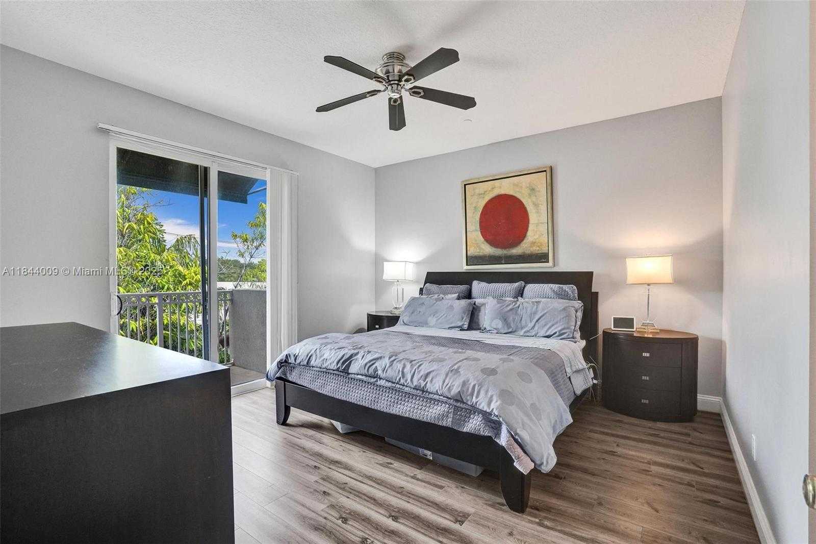 Small Image of 417 SOUTH EAST 13TH ST, Fort Lauderdale Number 40