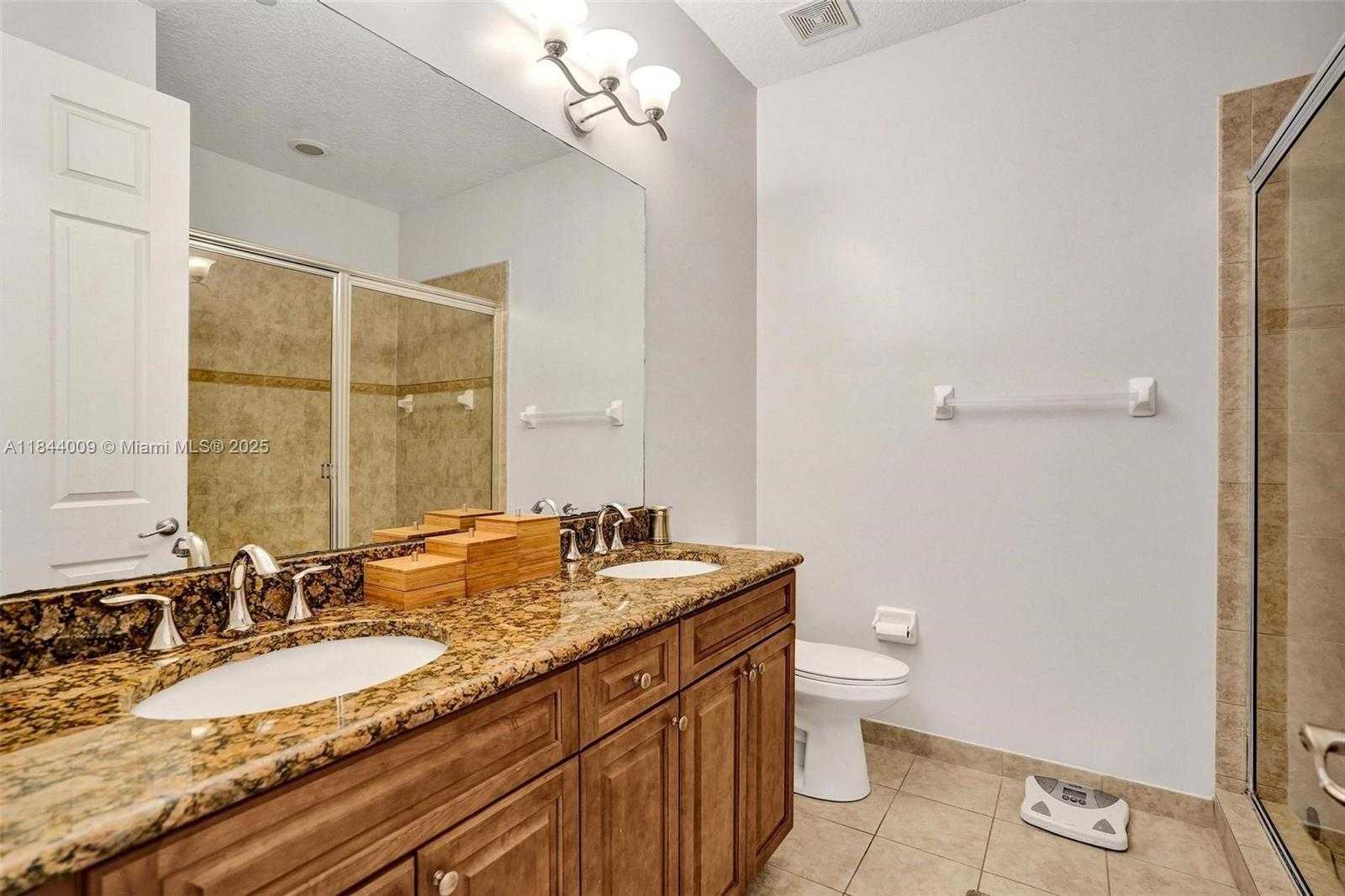 Small Image of 417 SOUTH EAST 13TH ST, Fort Lauderdale Number 44