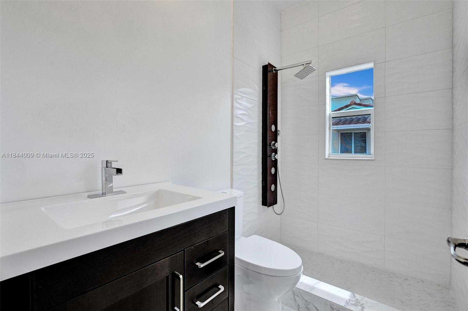 Small Image of 417 SOUTH EAST 13TH ST, Fort Lauderdale Number 49