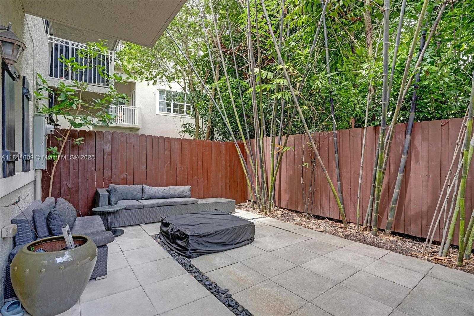 Small Image of 417 SOUTH EAST 13TH ST, Fort Lauderdale Number 52