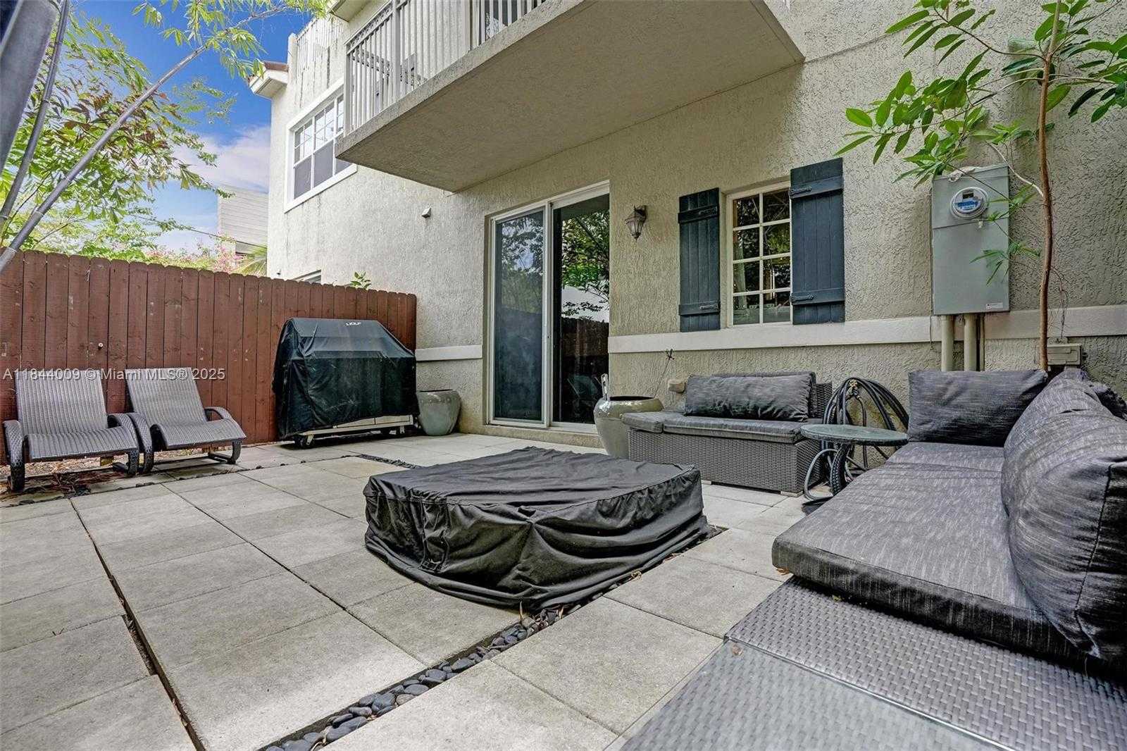 Small Image of 417 SOUTH EAST 13TH ST, Fort Lauderdale Number 54
