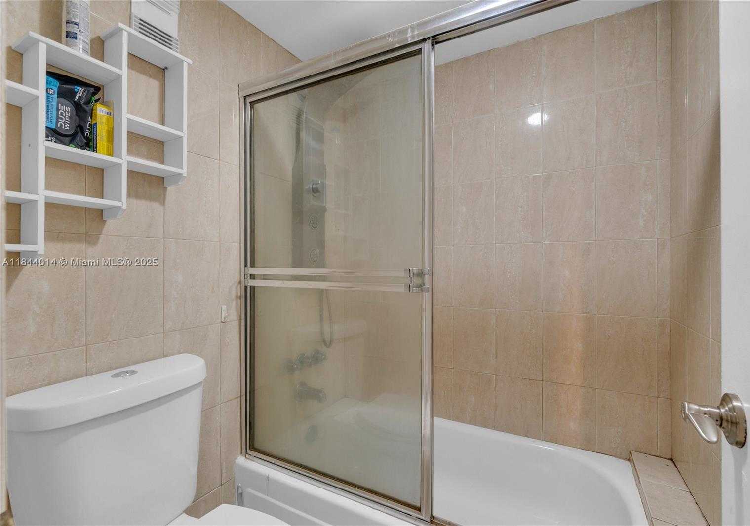 Small Image of 9410 POINCIANA PL #206, Davie Number 18