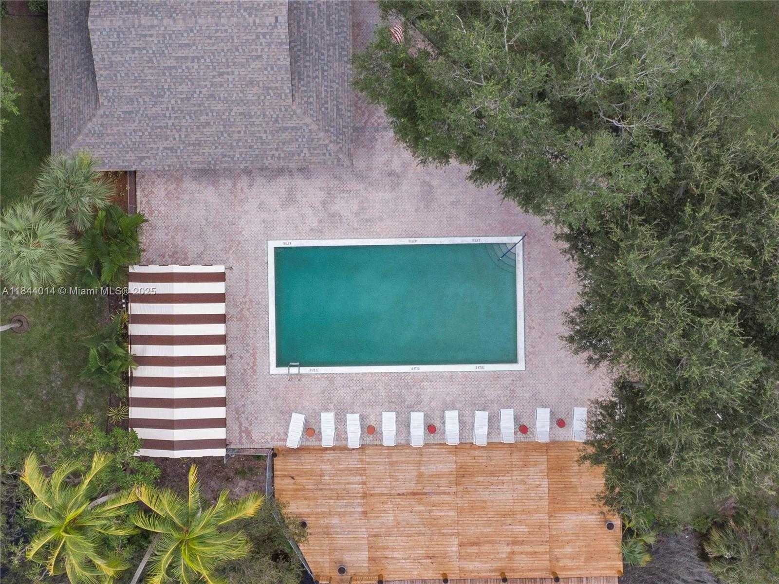 Small Image of 9410 POINCIANA PL #206, Davie Number 30