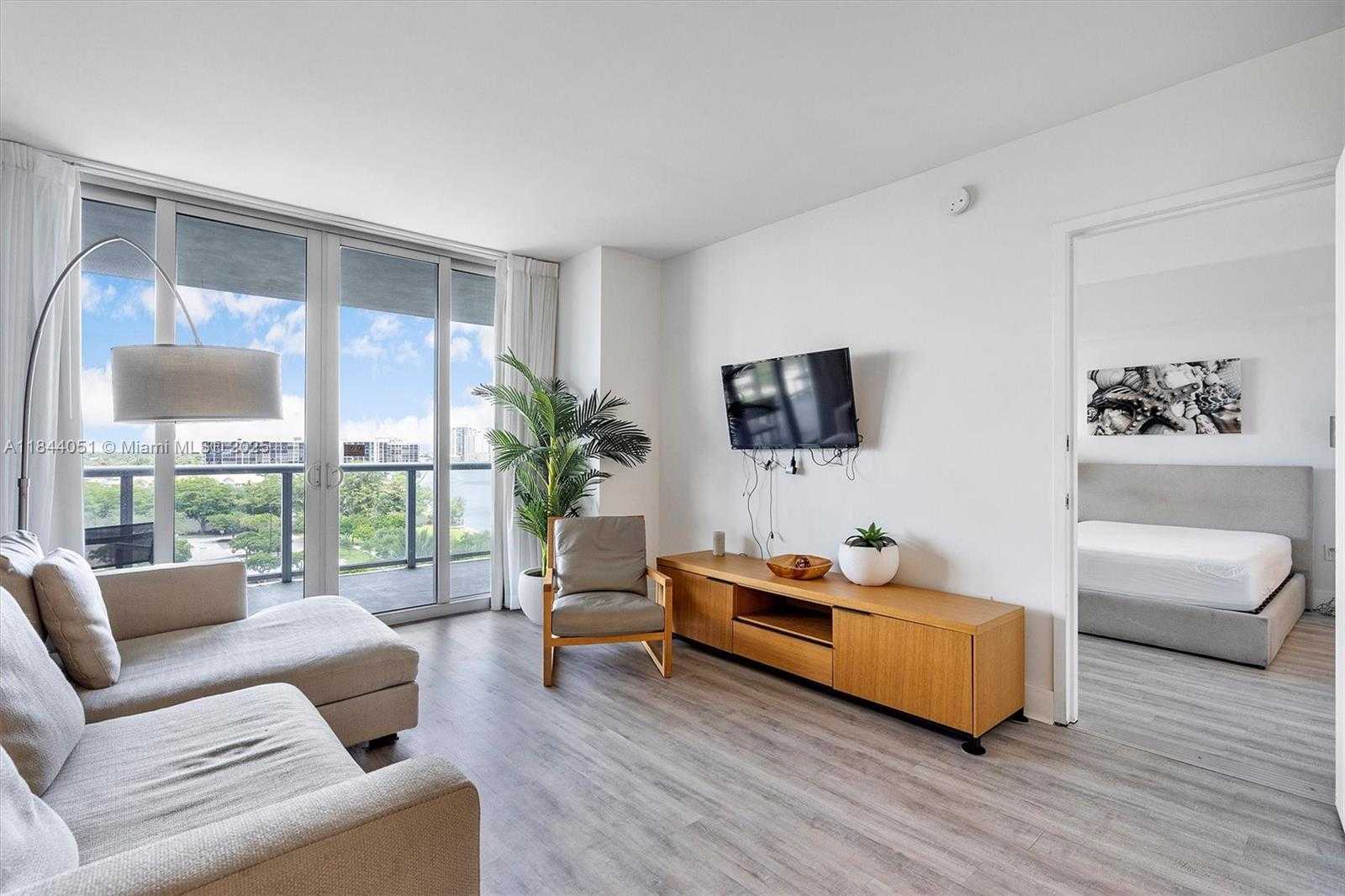 Small Image of 2602 EAST HALLANDALE BEACH BLVD #R906, Hallandale Beach Number 3