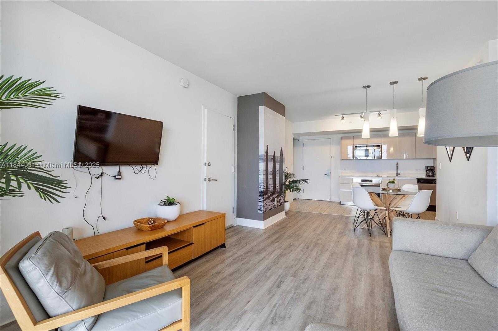 Small Image of 2602 EAST HALLANDALE BEACH BLVD #R906, Hallandale Beach Number 4