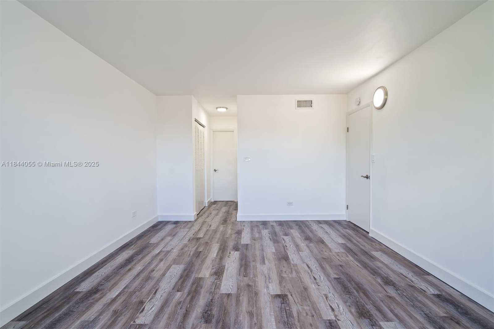 Small Image of 445 NORTH EAST 195TH ST #330, Miami Number 15