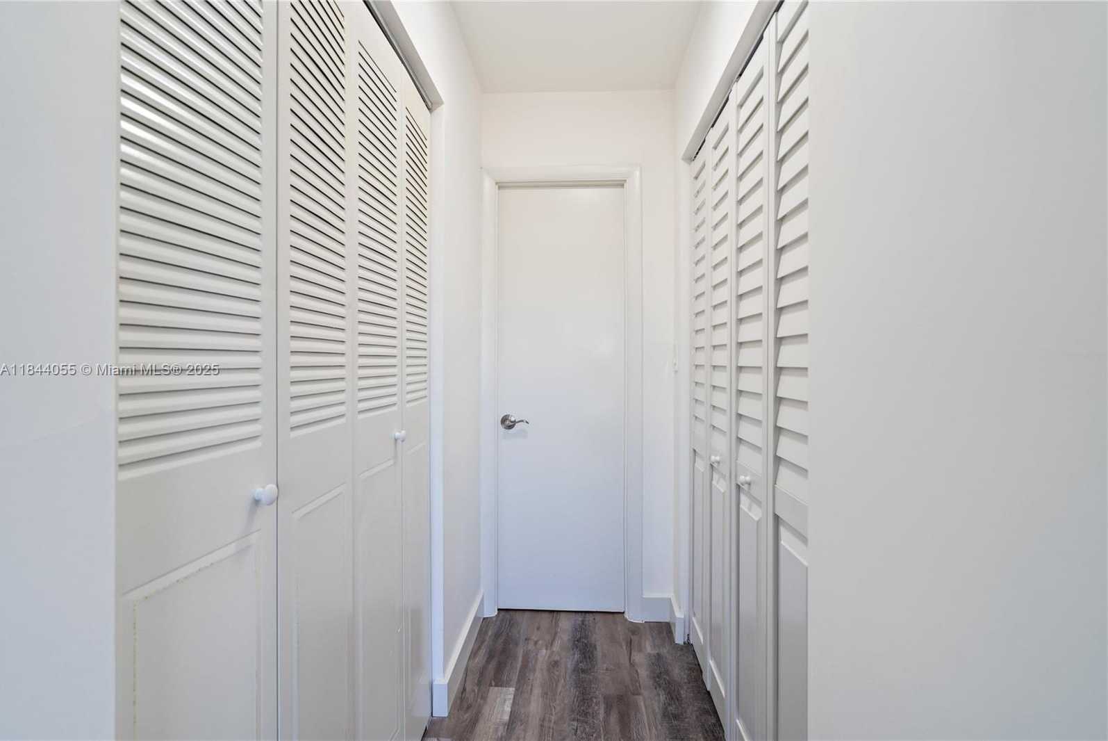 Small Image of 445 NORTH EAST 195TH ST #330, Miami Number 17