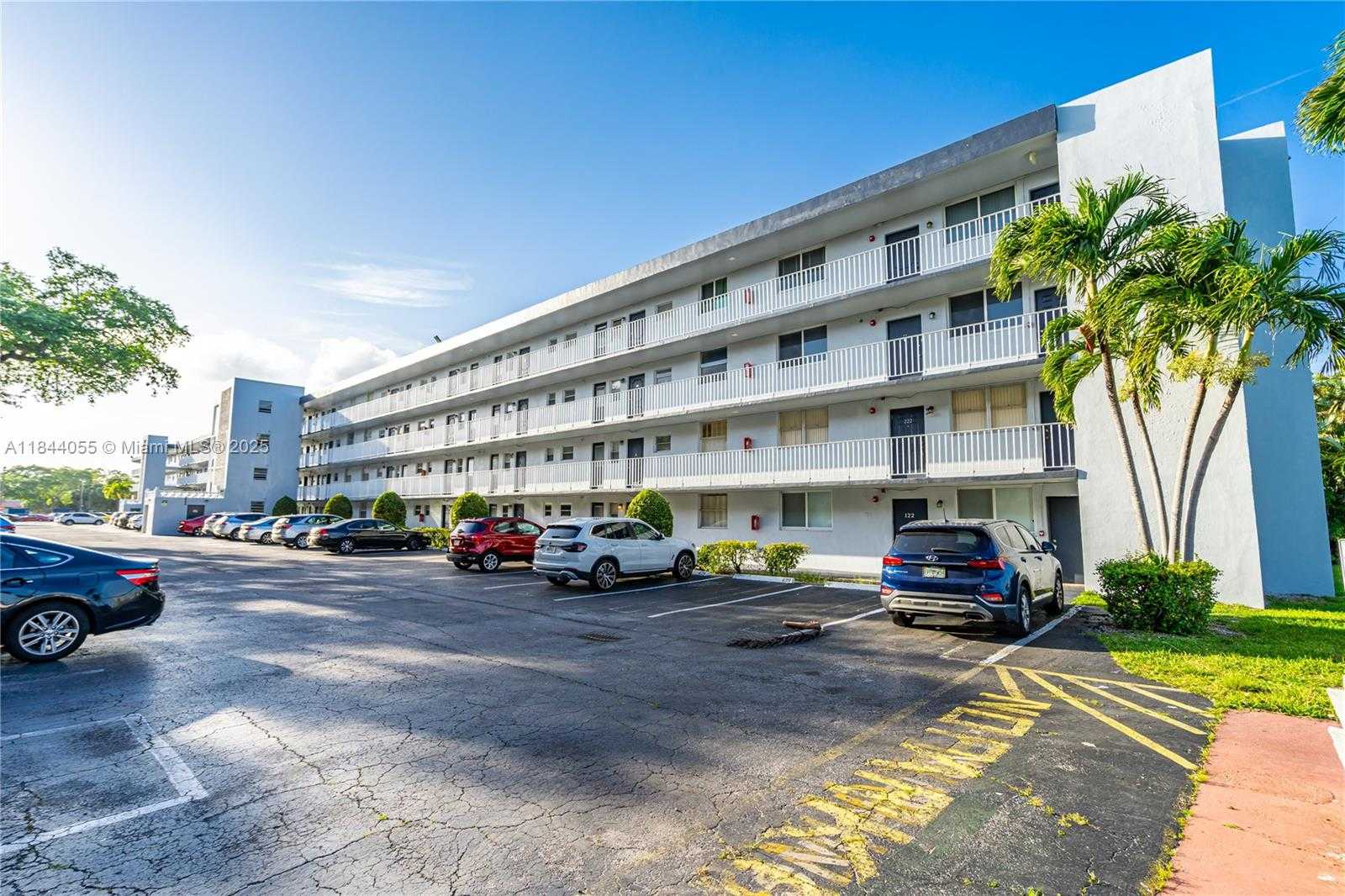 Small Image of 445 NORTH EAST 195TH ST #330, Miami Number 28