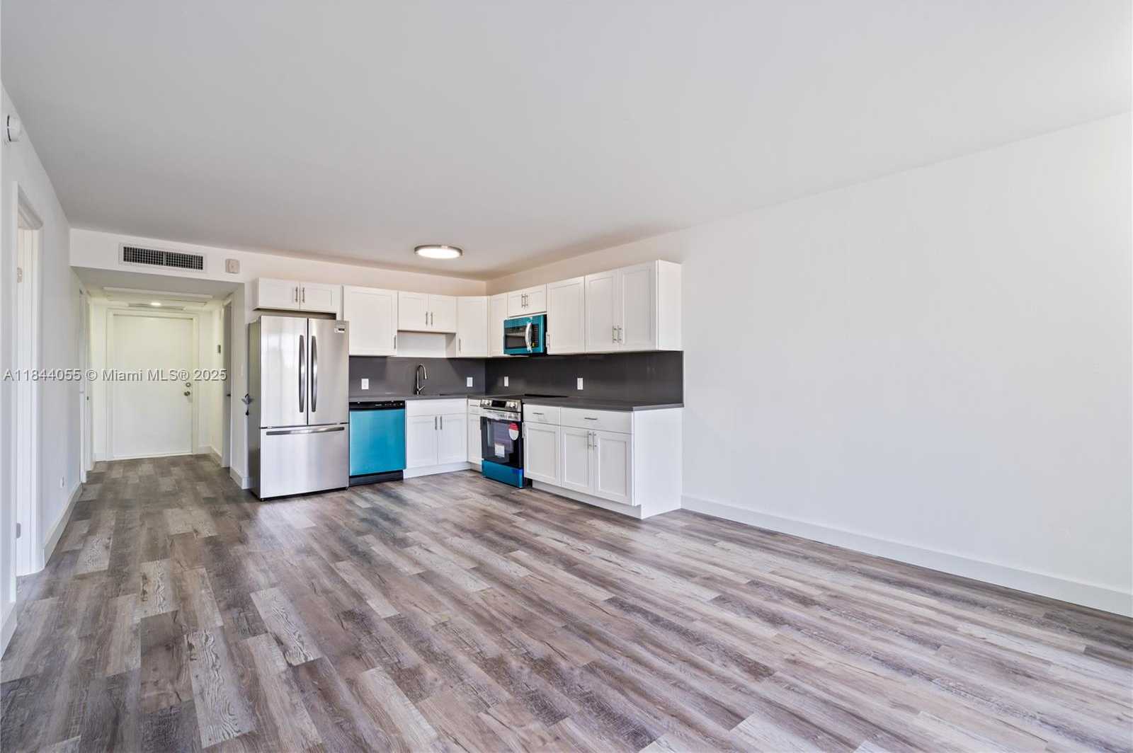 Small Image of 445 NORTH EAST 195TH ST #330, Miami Number 4