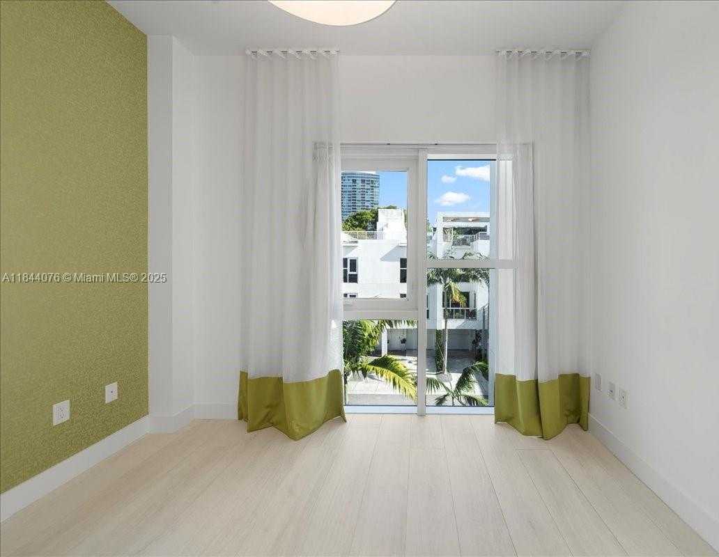 Small Image of 455 NORTH EAST 39TH ST #302, Miami Number 26