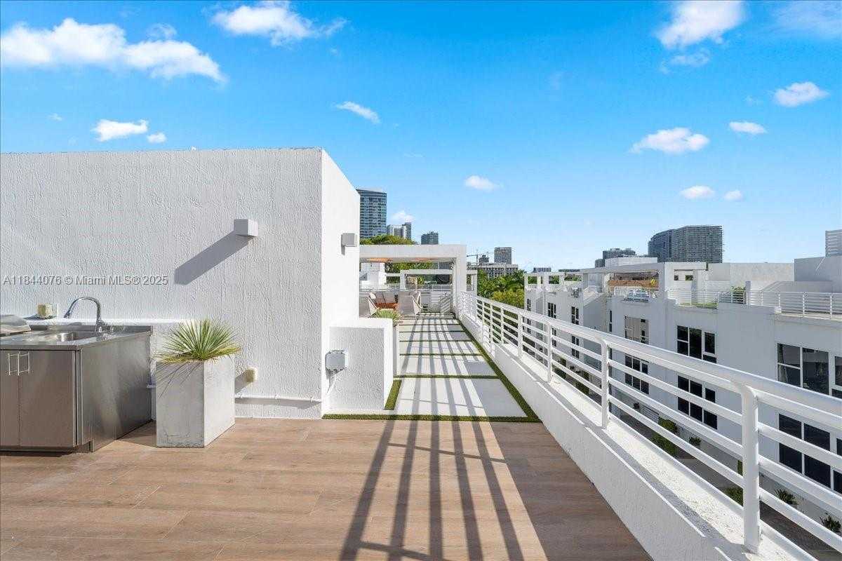Small Image of 455 NORTH EAST 39TH ST #302, Miami Number 34