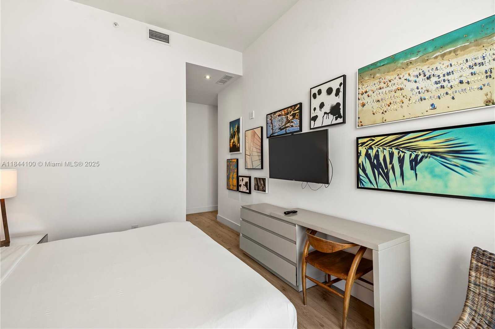 Small Image of 4111 SOUTH OCEAN DR #301, Hollywood Number 16