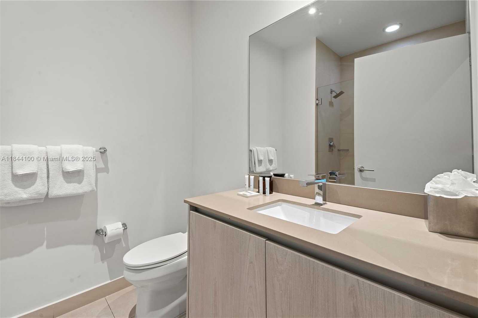 Small Image of 4111 SOUTH OCEAN DR #301, Hollywood Number 21