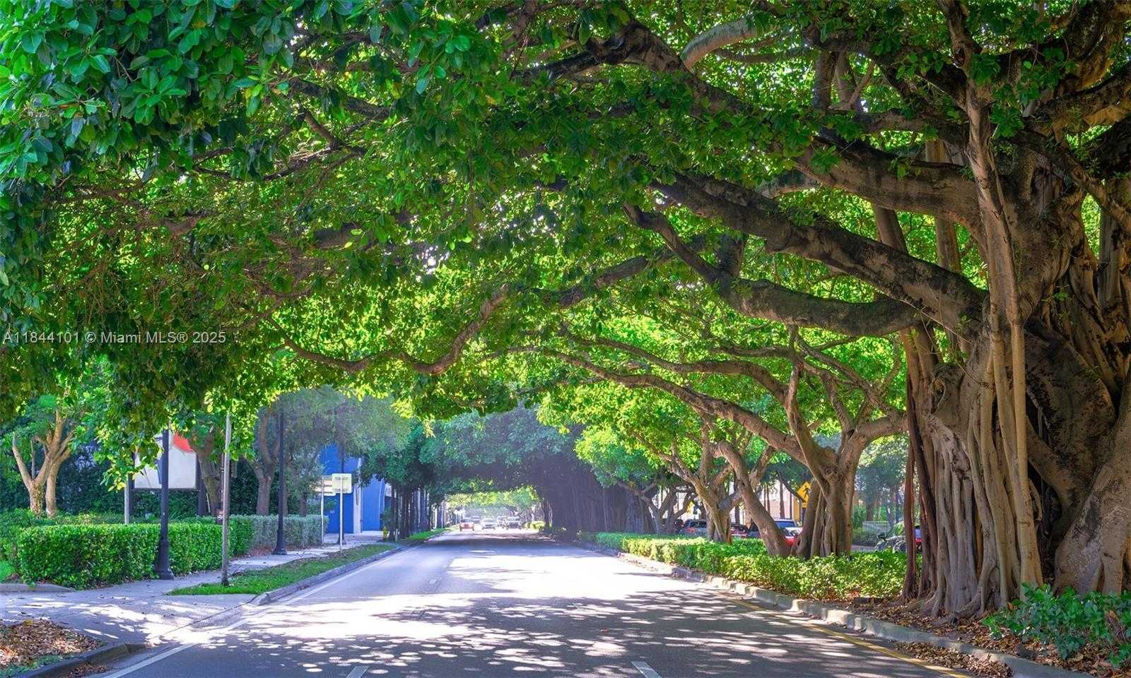 Small Image of 625 BILTMORE WAY #902, Coral Gables Number 43