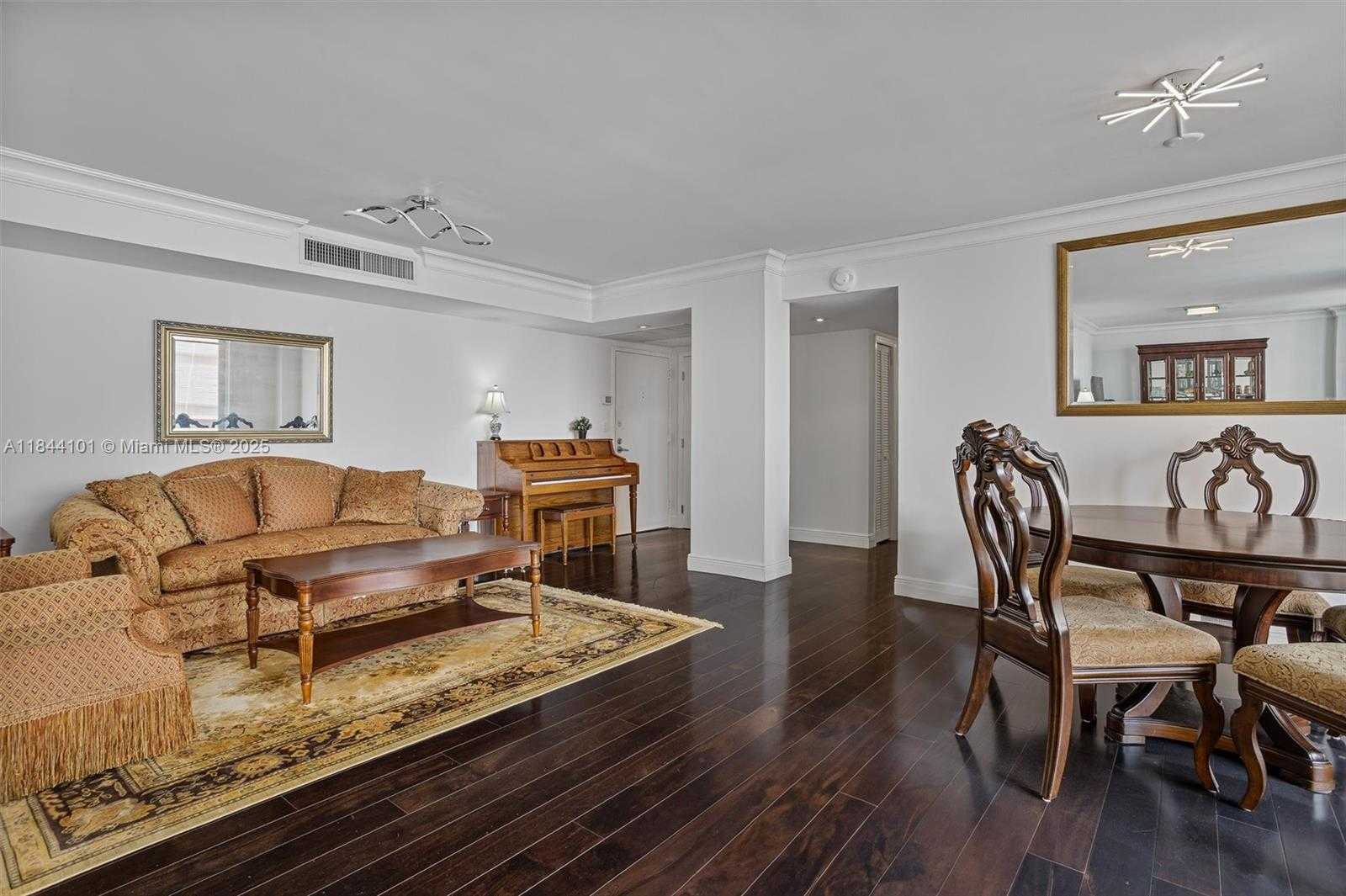 Small Image of 625 BILTMORE WAY #902, Coral Gables Number 8