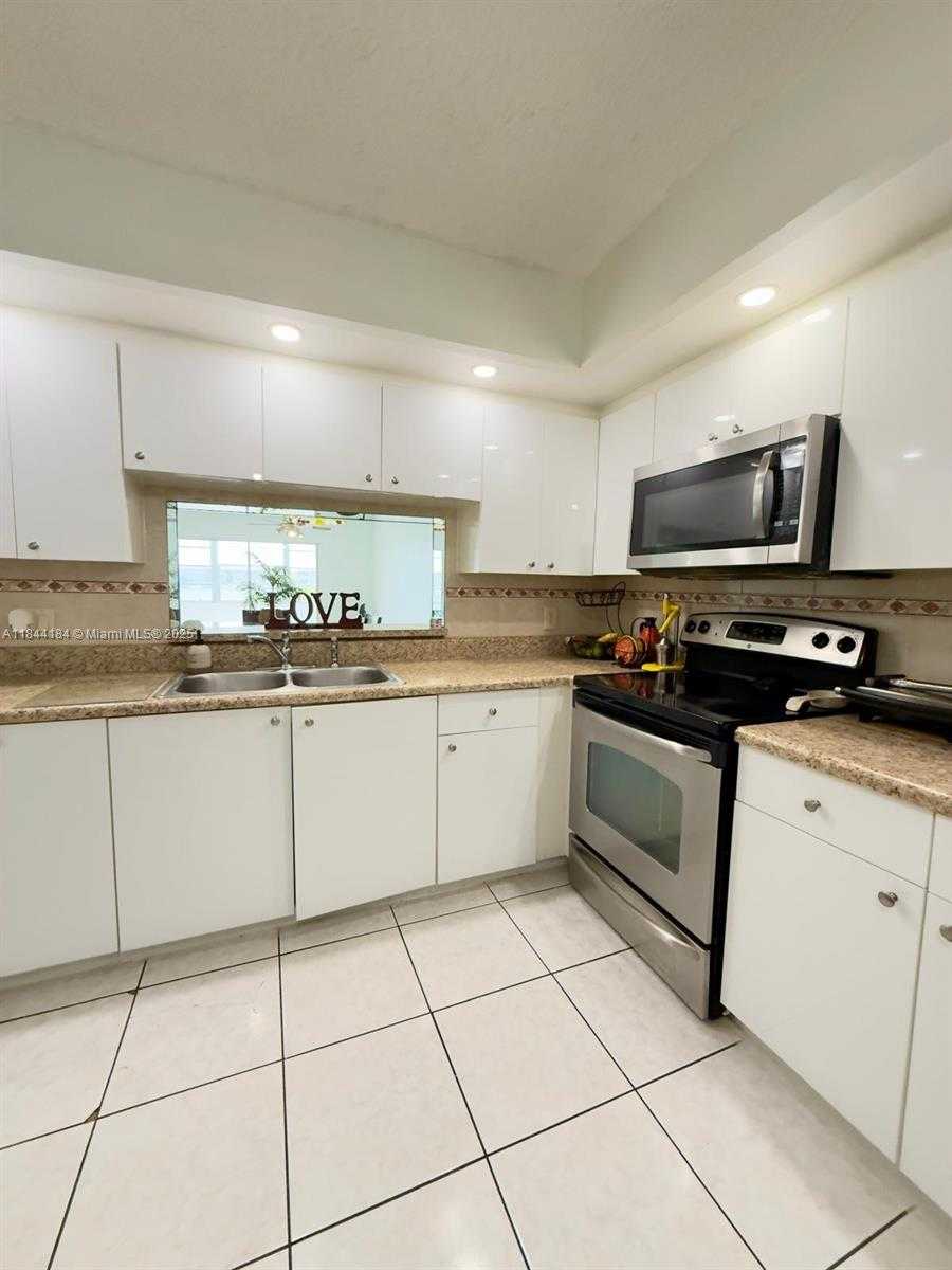 Small Image of 1501 SOUTH WEST 134TH WAY #206D, Pembroke Pines Number 31