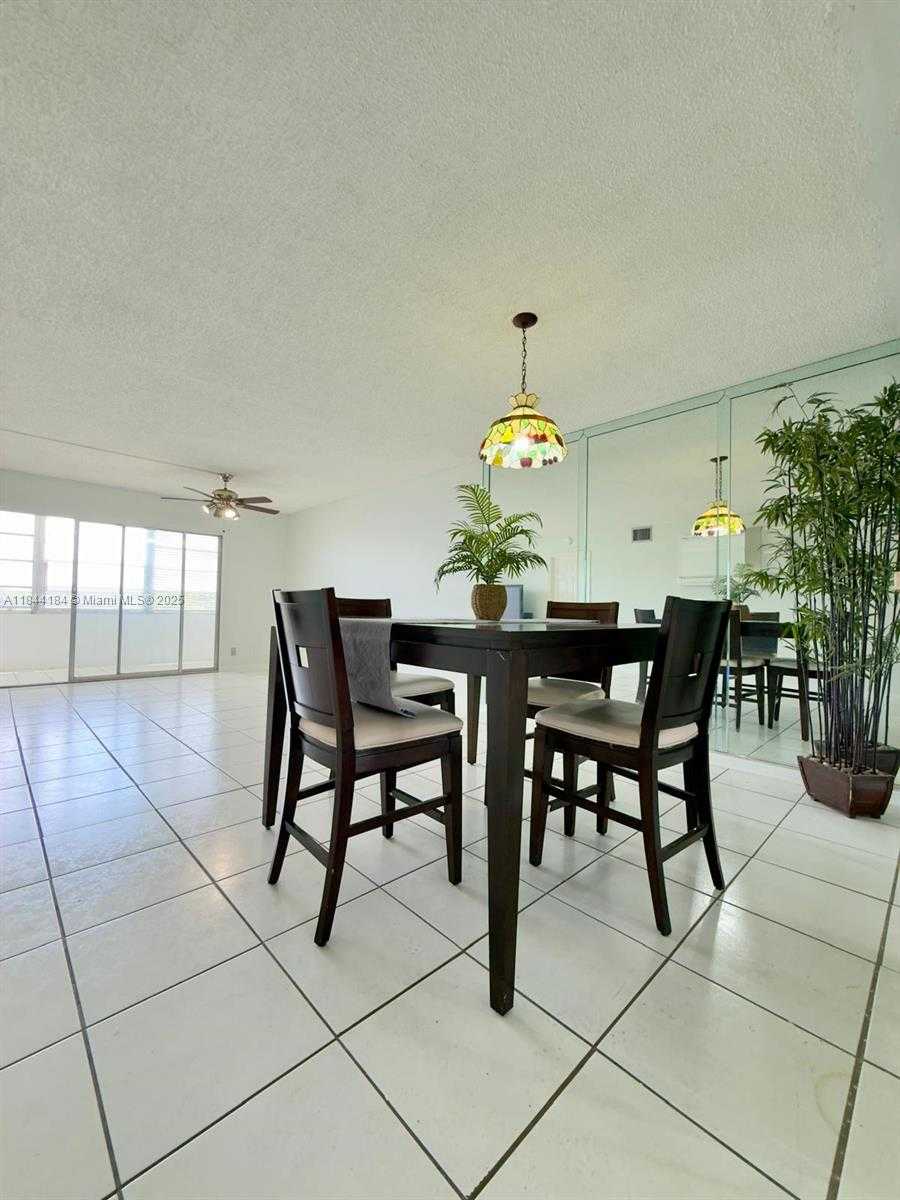Small Image of 1501 SOUTH WEST 134TH WAY #206D, Pembroke Pines Number 4