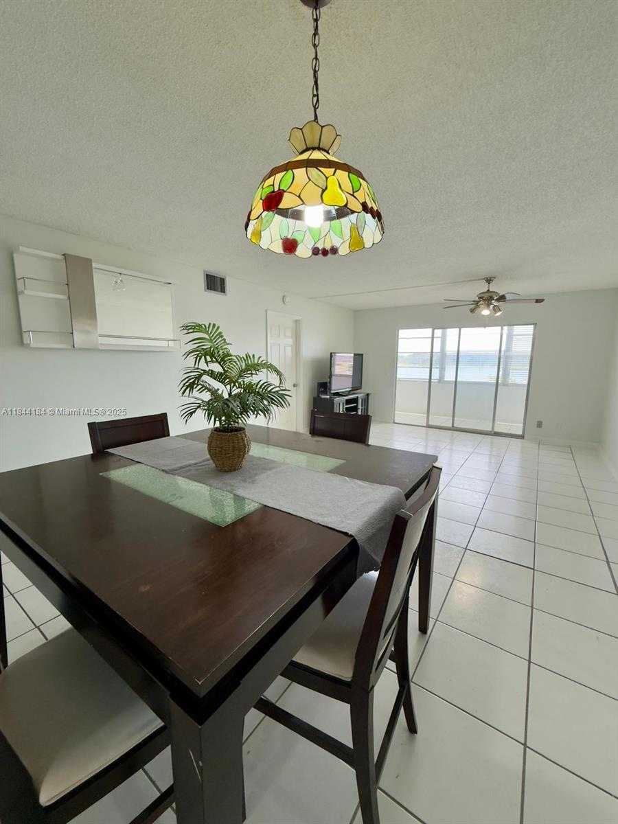 Small Image of 1501 SOUTH WEST 134TH WAY #206D, Pembroke Pines Number 7