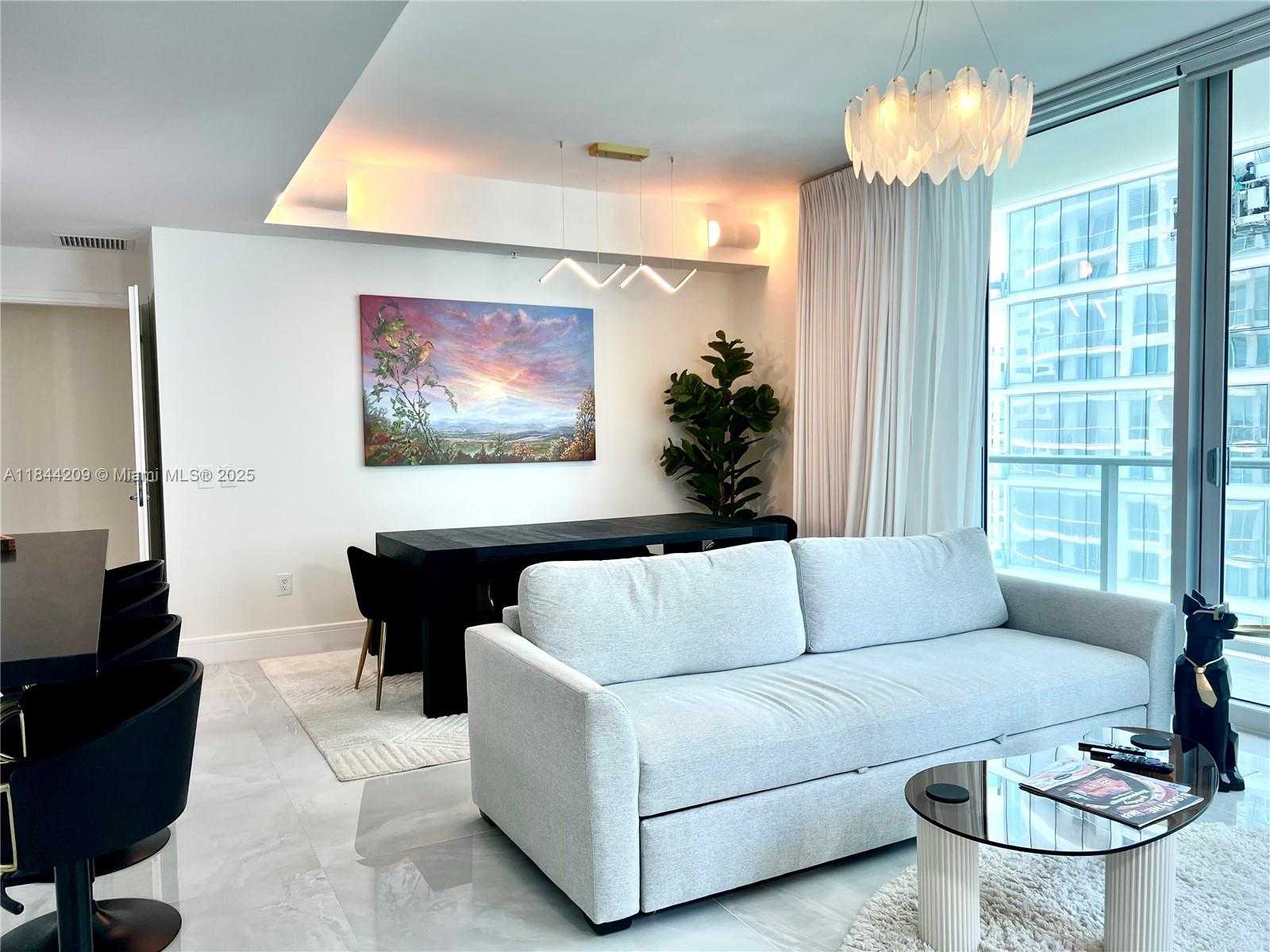 Small Image of 300 SOUTH BISCAYNE BLVD #T-2902, Miami Number 5